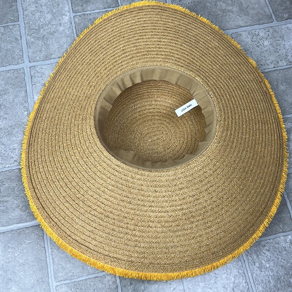 NINE WEST Braided Large Wide Brim Hat with Paper yellow Flower ๐ผ & yellow trim - Picture 5 of 12